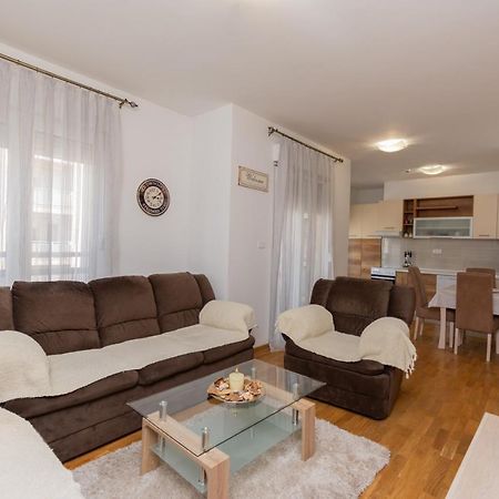 City Compass Apartment 2 Podgorica Ngoại thất bức ảnh
