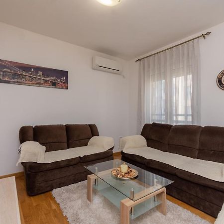 City Compass Apartment 2 Podgorica Ngoại thất bức ảnh
