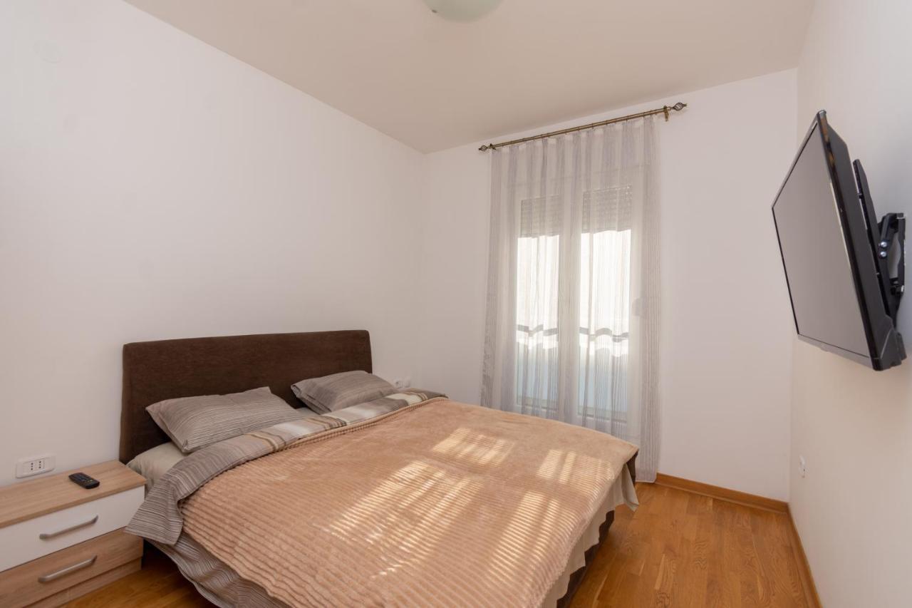 City Compass Apartment 2 Podgorica Ngoại thất bức ảnh