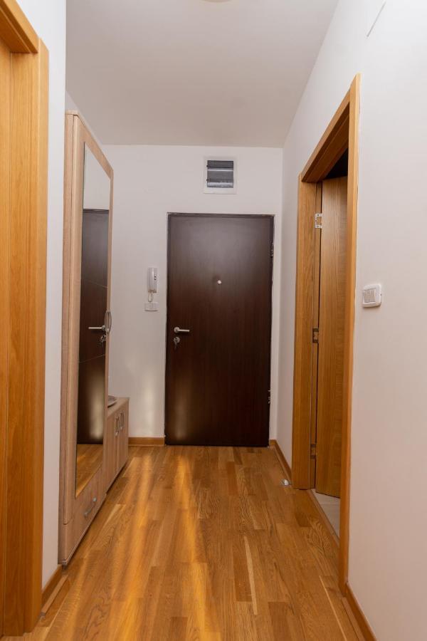 City Compass Apartment 2 Podgorica Ngoại thất bức ảnh